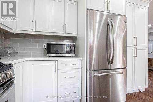 28 Bramcedar Crescent, Brampton, ON - Indoor Photo Showing Kitchen