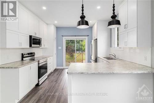 26 King Street, Lanark, ON - Indoor Photo Showing Kitchen With Double Sink With Upgraded Kitchen