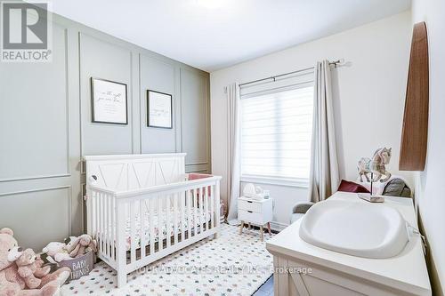 20 Drizzel Crescent, Richmond Hill, ON - Indoor Photo Showing Bedroom