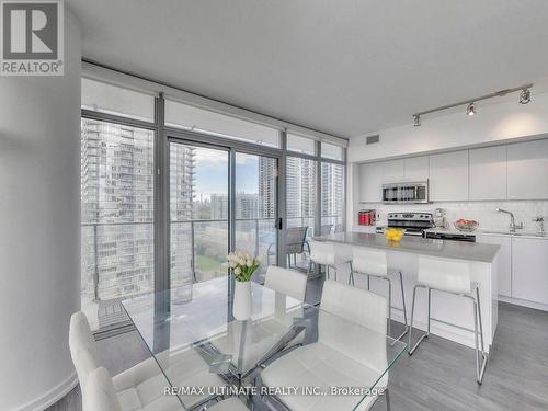 1514 - 103 The Queensway, Toronto, ON - Indoor Photo Showing Kitchen