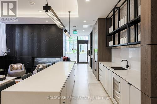 5101 - 55 Mercer Street, Toronto, ON - Indoor Photo Showing Kitchen