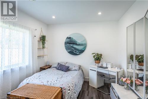 222 Anglesia Street N, Southampton, ON - Indoor Photo Showing Bedroom