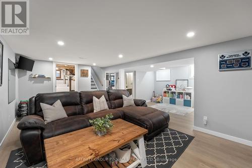 7 Church Street, Kawartha Lakes (Manilla), ON - Indoor Photo Showing Living Room