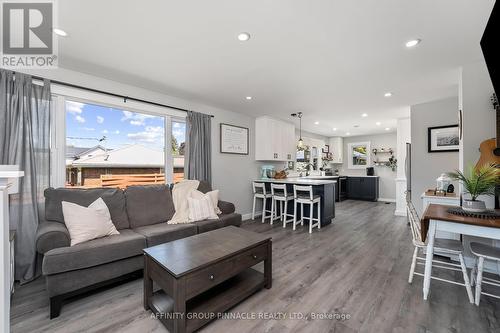 7 Church Street, Kawartha Lakes (Manilla), ON - Indoor Photo Showing Living Room