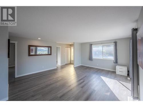 217 Greenwood Drive, Penticton, BC - Indoor