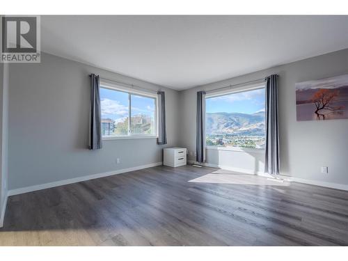 217 Greenwood Drive, Penticton, BC - Indoor