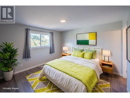 217 Greenwood Drive, Penticton, BC - Indoor Photo Showing Bedroom