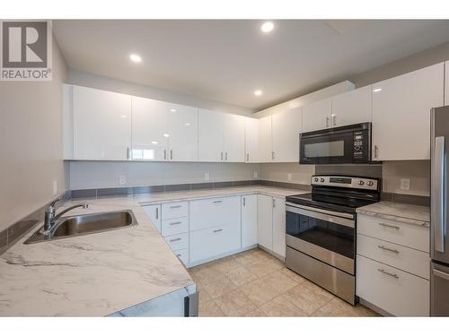 Basement Kitchen - 217 Greenwood Drive, Penticton, BC - Indoor Photo Showing Kitchen