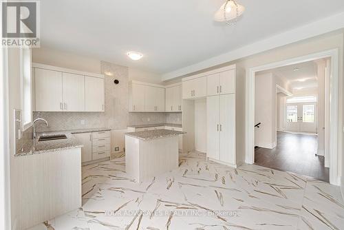 45 Raspberry Ridge Avenue, Caledon, ON - Indoor Photo Showing Kitchen