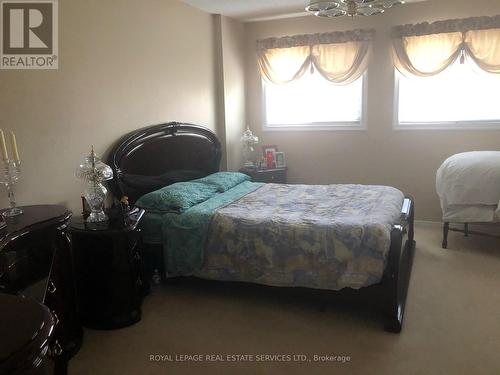 5039 Northern Lights Circle, Mississauga, ON - Indoor Photo Showing Bedroom