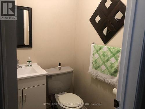 5039 Northern Lights Circle, Mississauga, ON - Indoor Photo Showing Bathroom