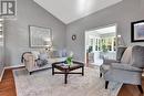 107 Willow Street, Brant, ON  - Indoor Photo Showing Living Room 