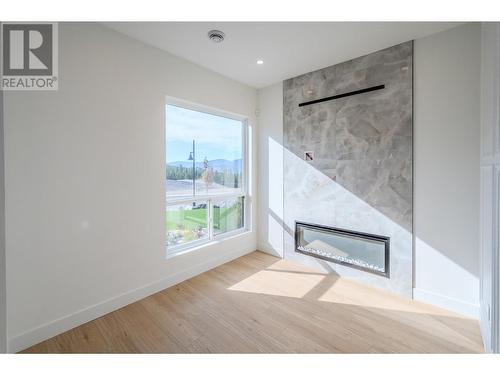 1125 Antler Drive, Penticton, BC - Indoor