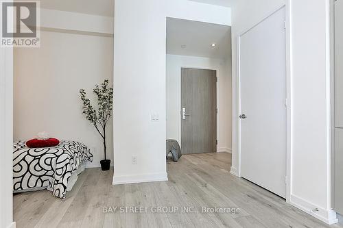 1708 - 161 Roehampton Avenue, Toronto, ON - Indoor Photo Showing Other Room