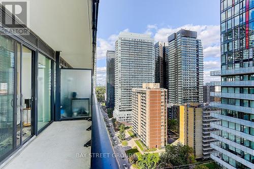 1708 - 161 Roehampton Avenue, Toronto, ON - Outdoor With Facade