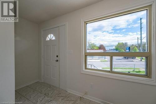 44 Currie Street, St. Catharines, ON - Indoor Photo Showing Other Room