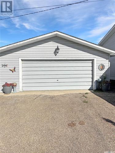 2140 Proton Avenue, Gull Lake, SK - Outdoor With Exterior