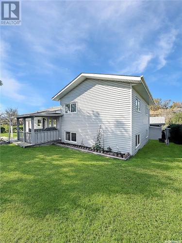 2140 Proton Avenue, Gull Lake, SK - Outdoor With Exterior