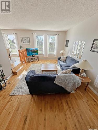 2140 Proton Avenue, Gull Lake, SK - Indoor Photo Showing Living Room