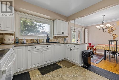 157 Labrador Drive, Oshawa, ON - Indoor Photo Showing Kitchen