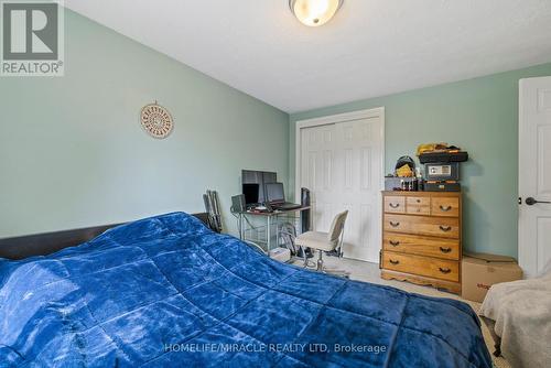 157 Labrador Drive, Oshawa, ON - Indoor Photo Showing Bedroom