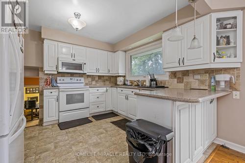 157 Labrador Drive, Oshawa, ON - Indoor Photo Showing Kitchen