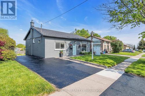 1513 Oxford Street, Oshawa, ON - Outdoor