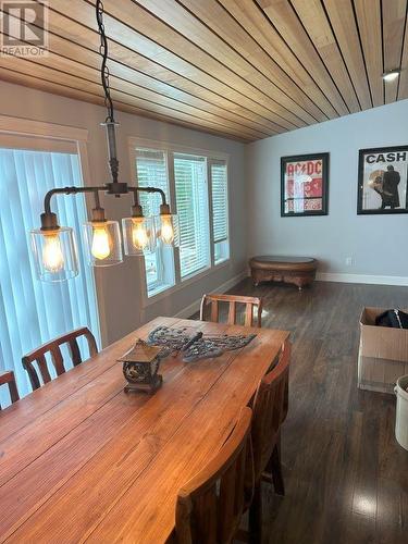 6184 Trent Drive, Prince George, BC - Indoor Photo Showing Dining Room