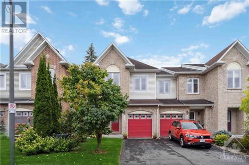 136 Marrissa Avenue, Ottawa, ON - Outdoor With Facade