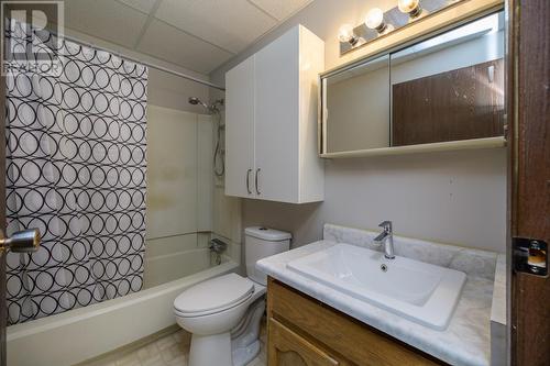 210 392 Killoren Crescent, Prince George, BC - Indoor Photo Showing Bathroom