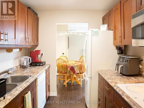 1107 - 860 Commissioners Street E, London, ON - Indoor Photo Showing Kitchen With Double Sink