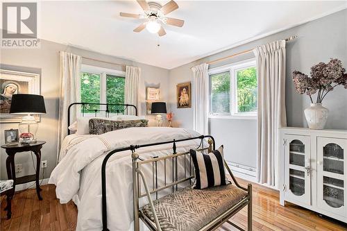 81 Old Kingston Road, Rideau Lakes, ON - Indoor Photo Showing Bedroom