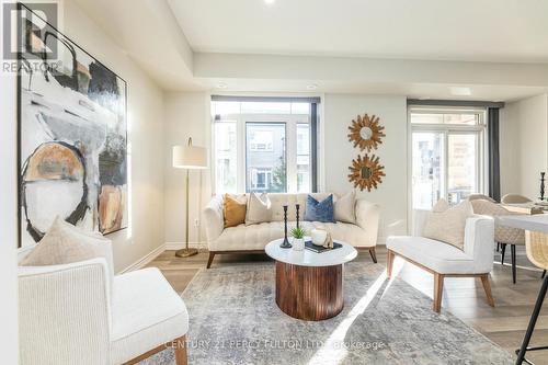 2655 Jackpine Crossing, Pickering, ON - Indoor Photo Showing Living Room