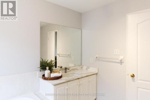 9 Native Landing, Brampton, ON - Indoor Photo Showing Bathroom