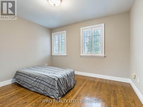 577 Yorkminster Crescent, Mississauga, ON - Indoor Photo Showing Bedroom