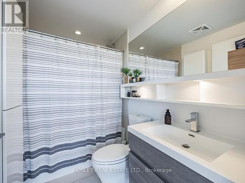 703 - 1239 Dundas Street W, Toronto, ON - Indoor Photo Showing Bathroom