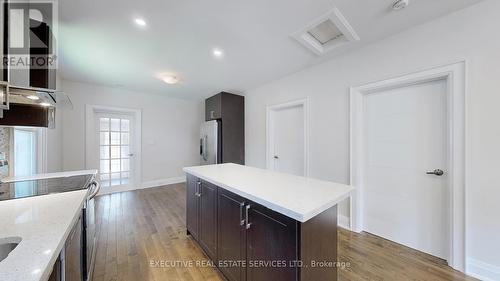 86 Bloor Street W, Oshawa, ON - Indoor Photo Showing Kitchen