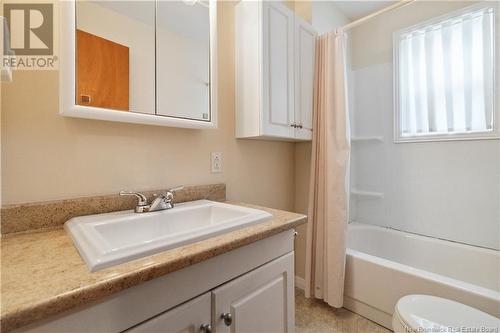 3 Leger Avenue, Dieppe, NB - Indoor Photo Showing Bathroom