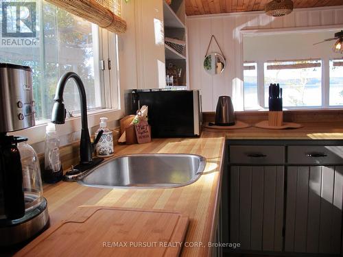 A30 A Portage Bay Road, Coleman, ON - Indoor Photo Showing Kitchen