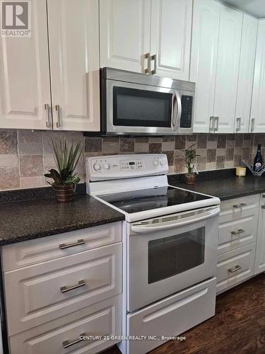 G - 1 Prince Of Wales Drive, Belleville, ON - Indoor Photo Showing Kitchen