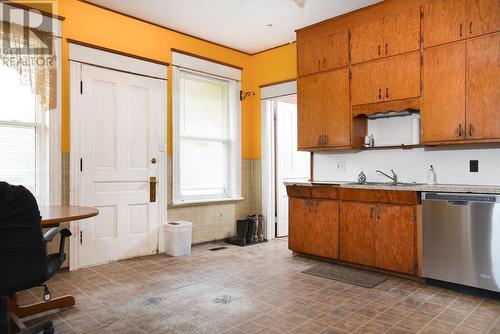 3215 Centre Line Rd, Bruce Mines, ON - Indoor Photo Showing Kitchen