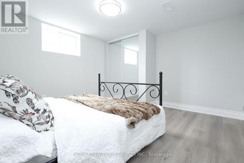 7031 Dorchester Road, Niagara Falls, ON - Indoor Photo Showing Bathroom