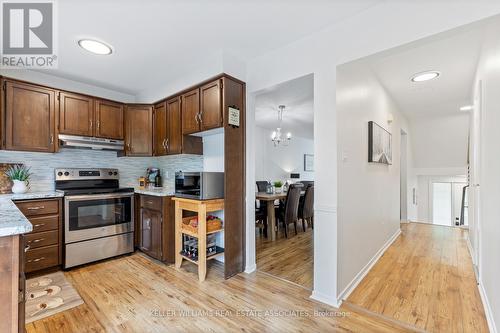 69 Dovercliffe Road, Guelph, ON - Indoor Photo Showing Kitchen