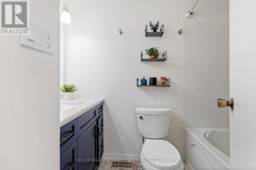 69 Dovercliffe Road, Guelph, ON - Indoor Photo Showing Bathroom