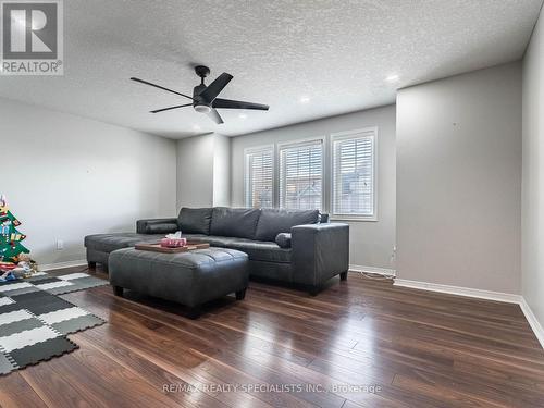 H-52 - 175 David Bergey Drive, Kitchener, ON - Indoor