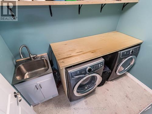 H-52 - 175 David Bergey Drive, Kitchener, ON - Indoor Photo Showing Laundry Room