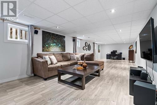 296 Harmony Road N, Oshawa (Eastdale), ON - Indoor Photo Showing Living Room