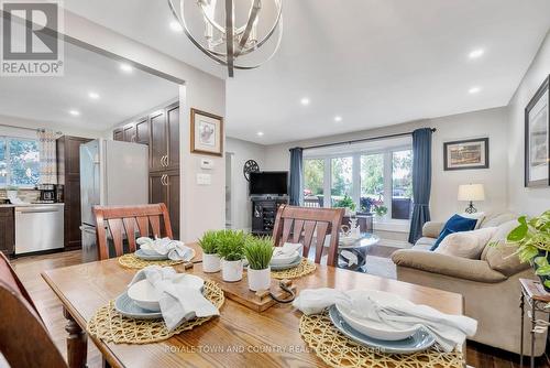 7 Donelda Court, Scugog (Blackstock), ON - Indoor Photo Showing Dining Room