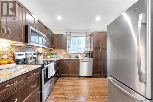 7 Donelda Court, Scugog (Blackstock), ON - Indoor Photo Showing Kitchen