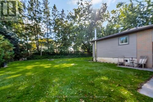 7 Donelda Court, Scugog (Blackstock), ON - Outdoor